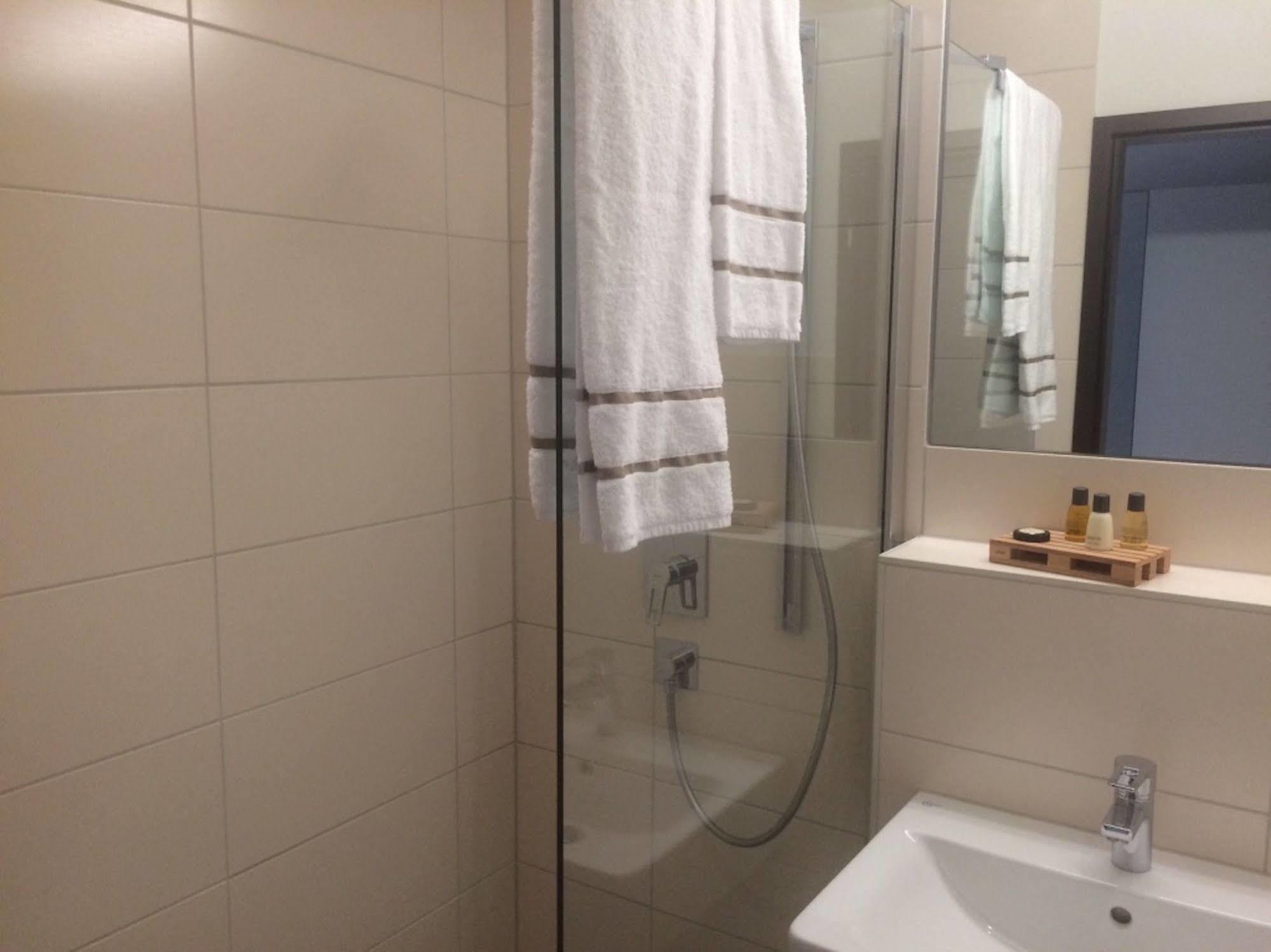 Hotel Am Engelberg Winterbach  Екстериор снимка
